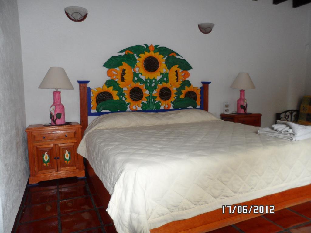 Hotel Spa Mi Pueblito Tepoztlan كويرنافاكا الغرفة الصورة